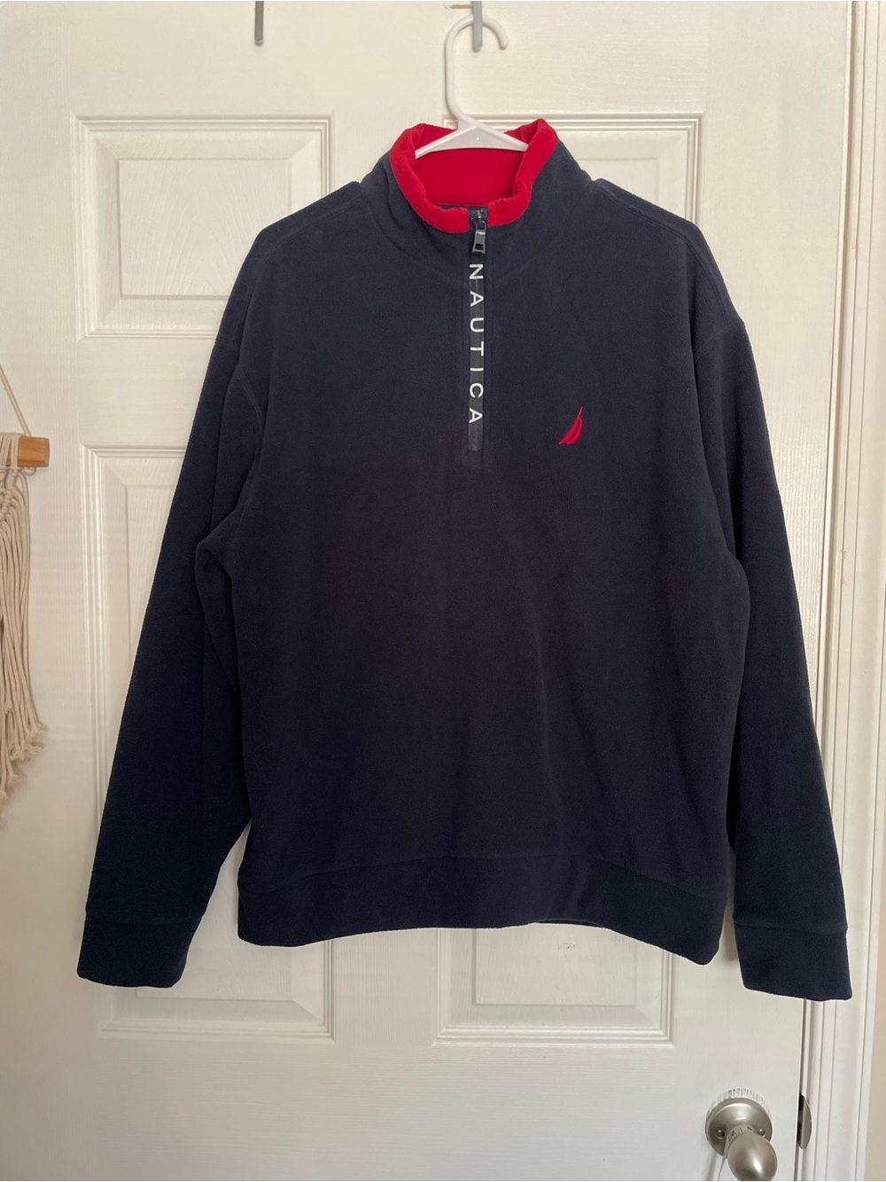 Nautica Men’s Size Medium Navy Half-Zip Fleece Sweater with Red Collar